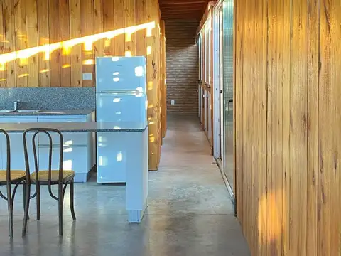 Casa 3 ambientes con 1 baño