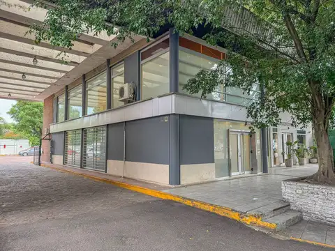 Local en Alquiler en Acassuso Vias  /  Santa Fe, USD 12.000
