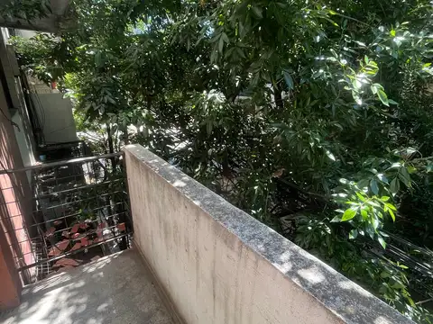 "EXCELENTE UBICACION" DON BOSCO 3586, DEPTO. 2 AMB.  C/BALCÓN AL FRENTE