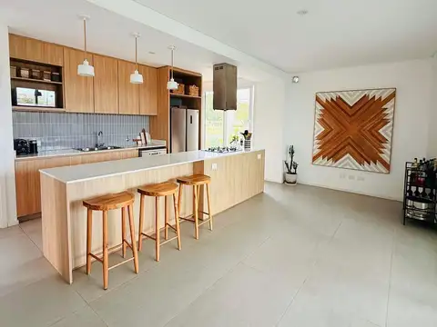 Casa en Alquiler en Puertos - Muelles, USD 3.900
