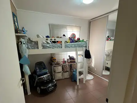 Venta en bloque, 2 duplex + casa al frente