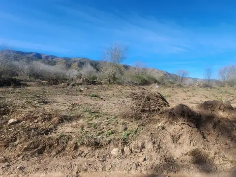 Lotes a la venta en Comuna de San Roque. (L226)