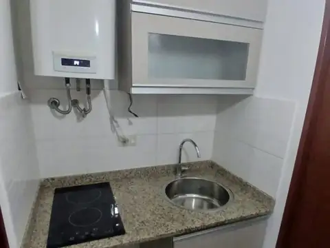 Oficina en Alquiler al Norte