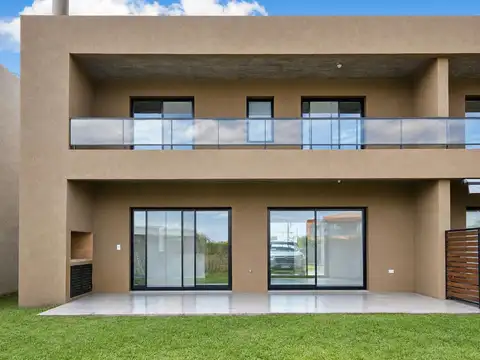 ALQUILER DE CASA 3 DORMITORIOS  CONDOMINIO DON MATEO