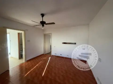 Ph 2  ambientes con patio sin expensas en Villa Martelli