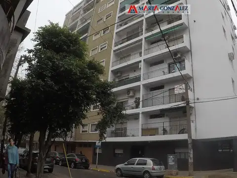 ramos norte, cuatro ambientes una cuadra de la estacion