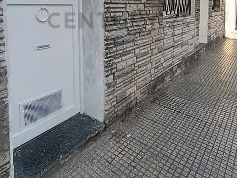 Ph en Venta en Almagro. Quincho y terraza. 5 ambientes. Bajas expensas. evalua permuta