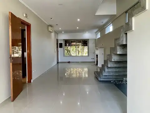 Casa en Venta en La Loma, USD 220.000
