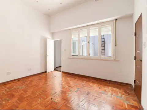 Depto Tipo Casa en Venta 44 años