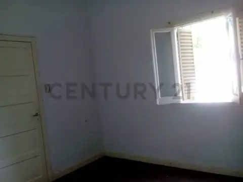 Agustin Alvarez 2700, Piso 0