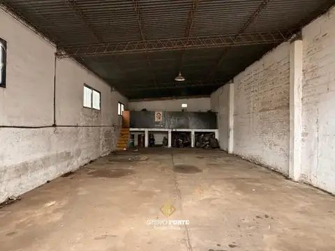 Casa 6 ambientes con 5 baños