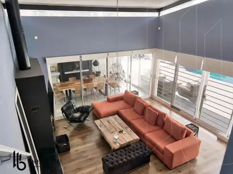Casa 3 ambientes con 2 baños