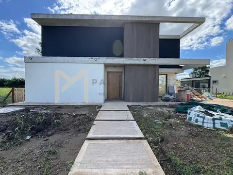 Casa  en Venta en Barrio Privado el Ensueño, Escobar, G.B.A. Zona Norte