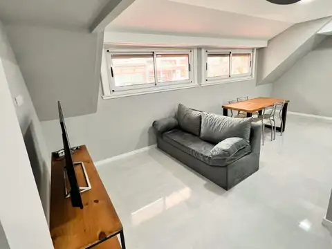 Depto Tipo Casa 2 ambientes con 1 baño