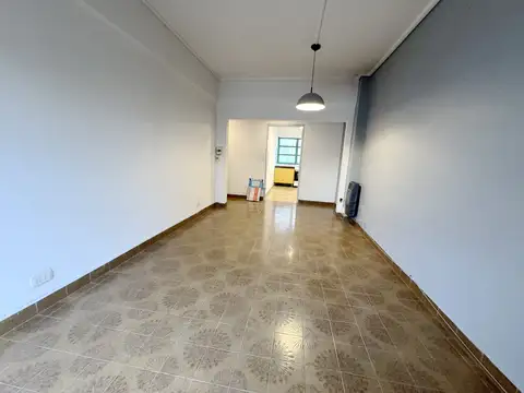 Depto Tipo Casa en Venta 50 años