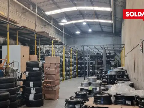 Alquiler  de excelente deposito en Florida Oeste