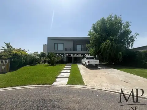 Venta Casa a la laguna en San Lucas 5 Dormitorios Canning 100