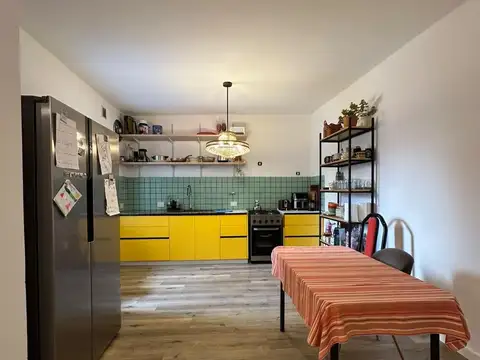 Depto Tipo Casa en Venta en Monte Castro, USD 280.000