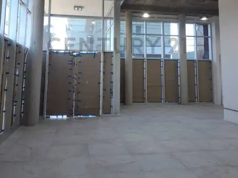 ALQUILER LOCAL COMERCIAL EN EDIFICIO DE OFICINAS PREMIUN