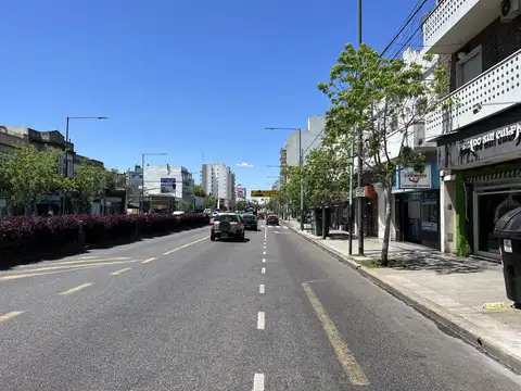 Depto Tipo Casa en Venta de 5 ambientes