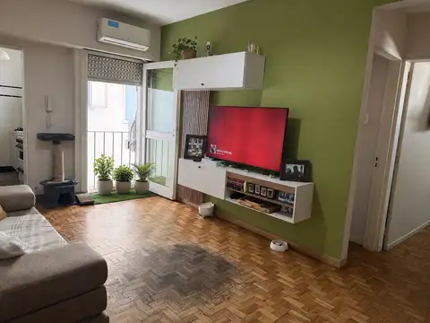 Departamento de 2 ambientes EXCELENTE UBICACION , muy luminoso -