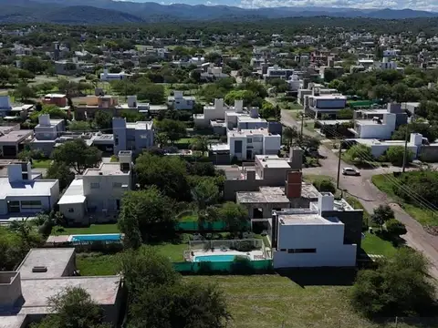 Terreno en Venta en Villa Catalina, USD 30.900