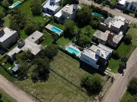 TERRENO EN VENTA 513 m2 VILLA CATALINA