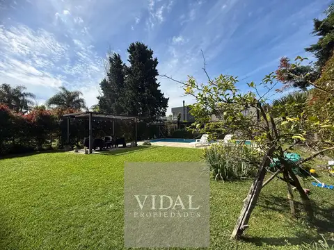 Casa 6 ambientes con 3 baños