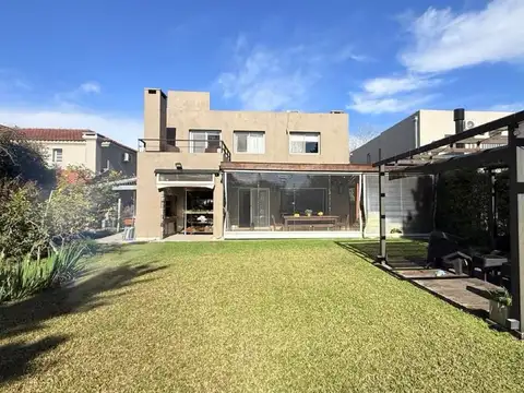 Casa en Venta de 4 dormitorios