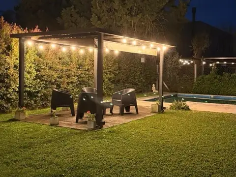 Casa en Venta con 4 cocheras