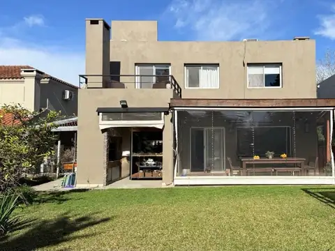 Casa en Venta de 4 dormitorios