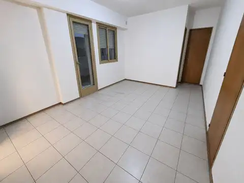 VENTA MONOAMBIENTE CON PATIO VILLA LURO
