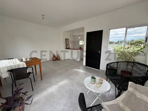 18 entre 650 y 651 100, Piso 0