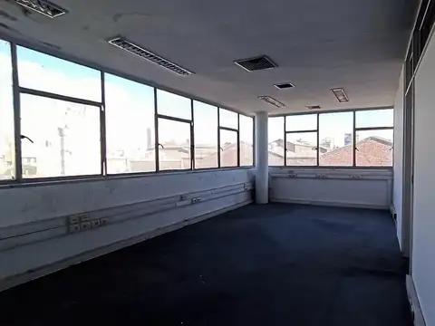 Oficina en Alquiler 40 años