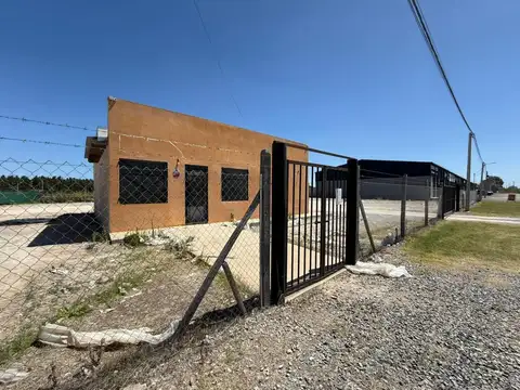 Local en Alquiler en Exaltacion de la Cruz, USD 2.500