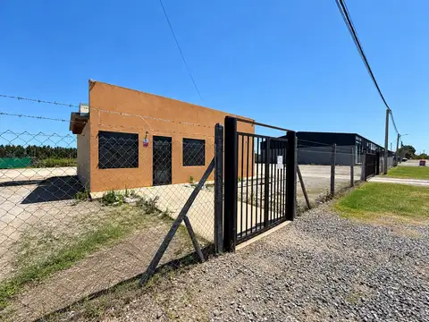 Local en Alquiler en Exaltación de la Cruz, USD 2.500