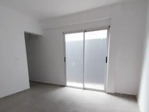 Deposito en Venta a estrenar. Con oficina, kitchinete y baño privado