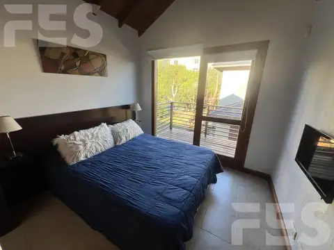 Oficina en Venta con 7 cocheras