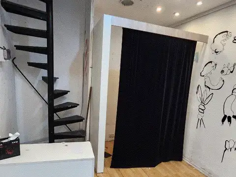 LOCAL EN GALERIA 3RO DE LA ENTRADA SE VE DESDE AV. CABILDO CON ENREPISO