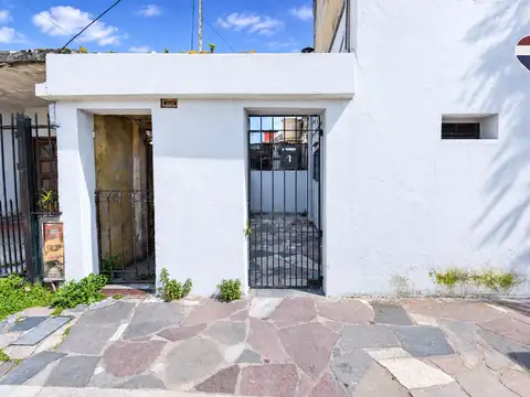 Depto Tipo Casa 2 ambientes con 1 baño