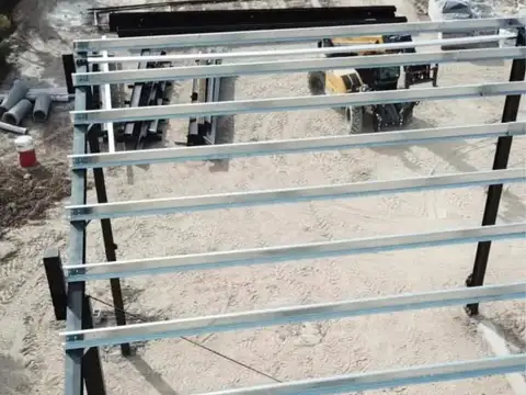 Depósito en venta 180 metros cubiertos complejo cerrado con seguridad
