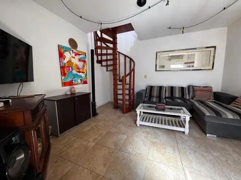 Depto Tipo Casa en Venta en Villa Pueyrredon, USD 139.000