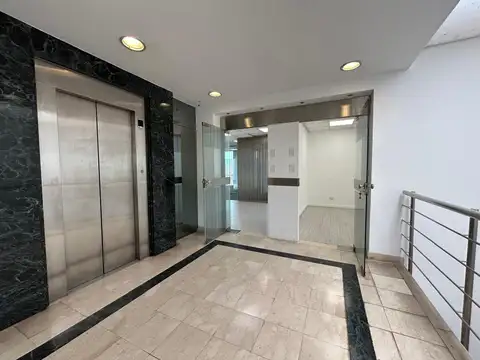 Oficina en Venta 20 años