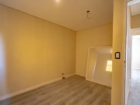 Depto Tipo Casa en Venta en Villa Ortuzar, USD 144.000