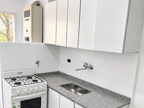 Departamento en Alquiler en Florida Mitre/Este, $ 800.000