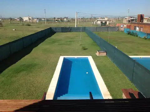 Casa en venta 2 dormitorios con pileta