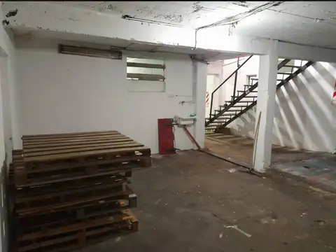 Galpon en Venta 8  mts Frente