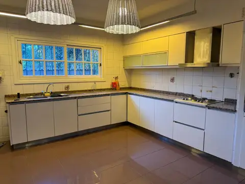 Depto Tipo Casa en Venta con 2 cocheras