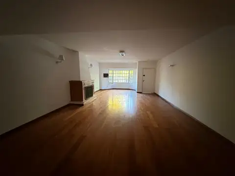 Depto Tipo Casa en Venta de 4 dormitorios