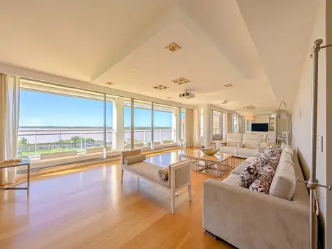 Av Candido Carballo 200, Piso 2